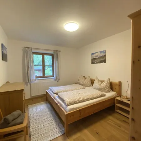 Hansalhof, Rosenduft ماريابفار