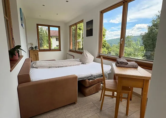 Hansalhof, Rosenduft Lägenhet